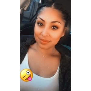 Meet your Posher, Beverly